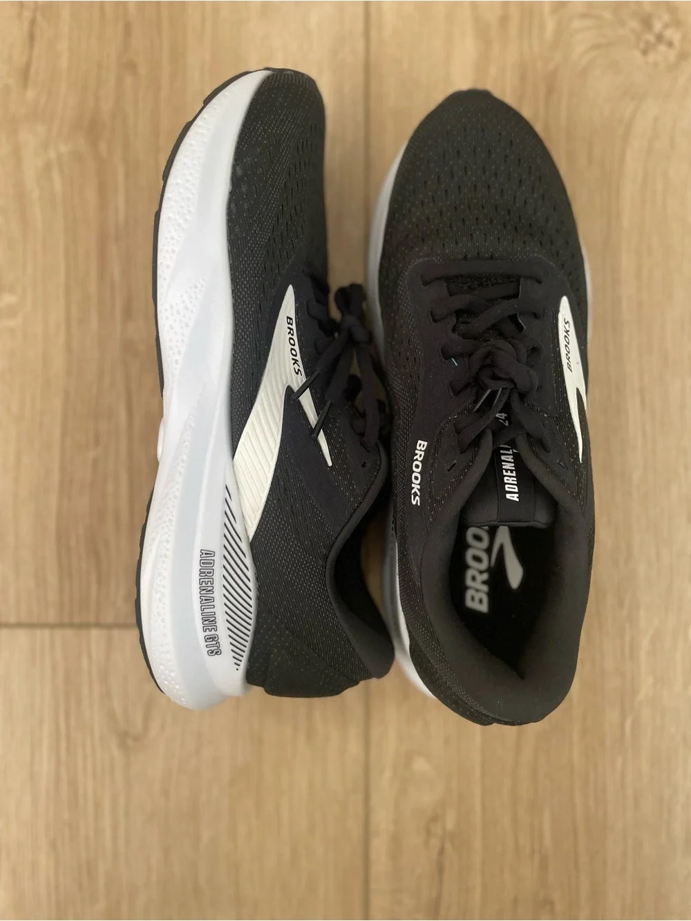 Brooks streamlined running